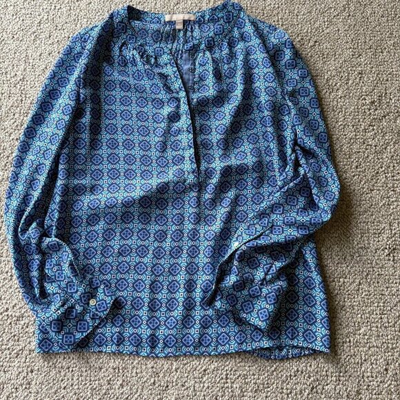Banana Republic Blue Geometric Blouse | PM Petite | V-Neck | Work to Weekend - Picture 1 of 8